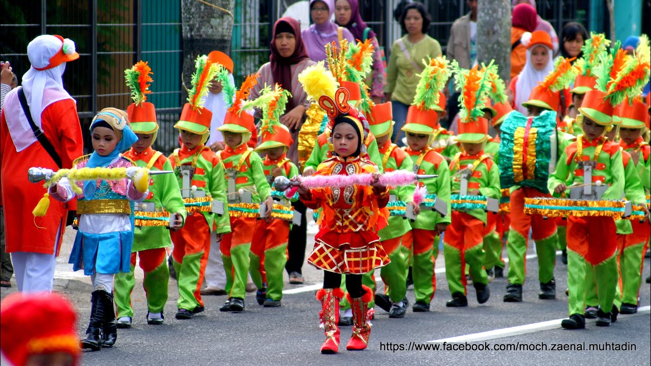 Foto SD Alkhairaat Juara 2 Lomba Drumband Cilik